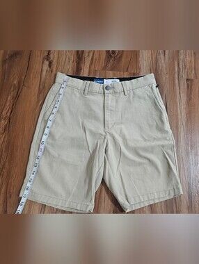 Old Navy Men's Tan Flat-Front Chino Shorts Size 28 Uniform